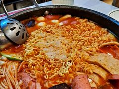 部队年糕火锅-七八冷面·延边朝鲜族美食(欢乐谷店)