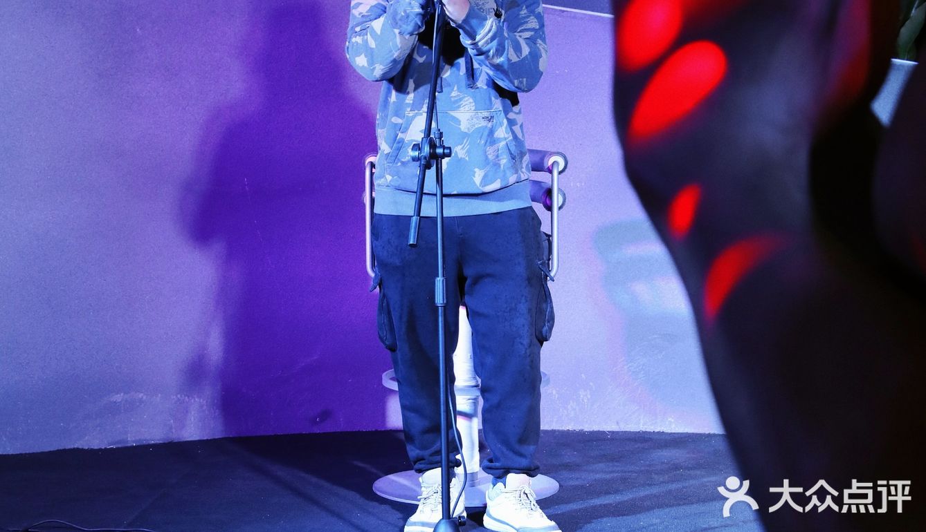 绝对想不到的音乐餐吧🎶，隐藏着不错的西餐🍽️