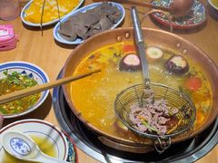 -洱火云南酸菜牛肉火锅(石景山当代商城店)