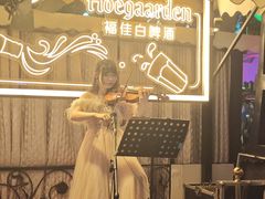 -塞纳河法国餐厅(意式风情街店)