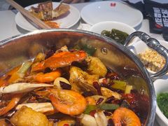 -七欣天香辣蟹火锅(闵行浦江欢乐颂店)