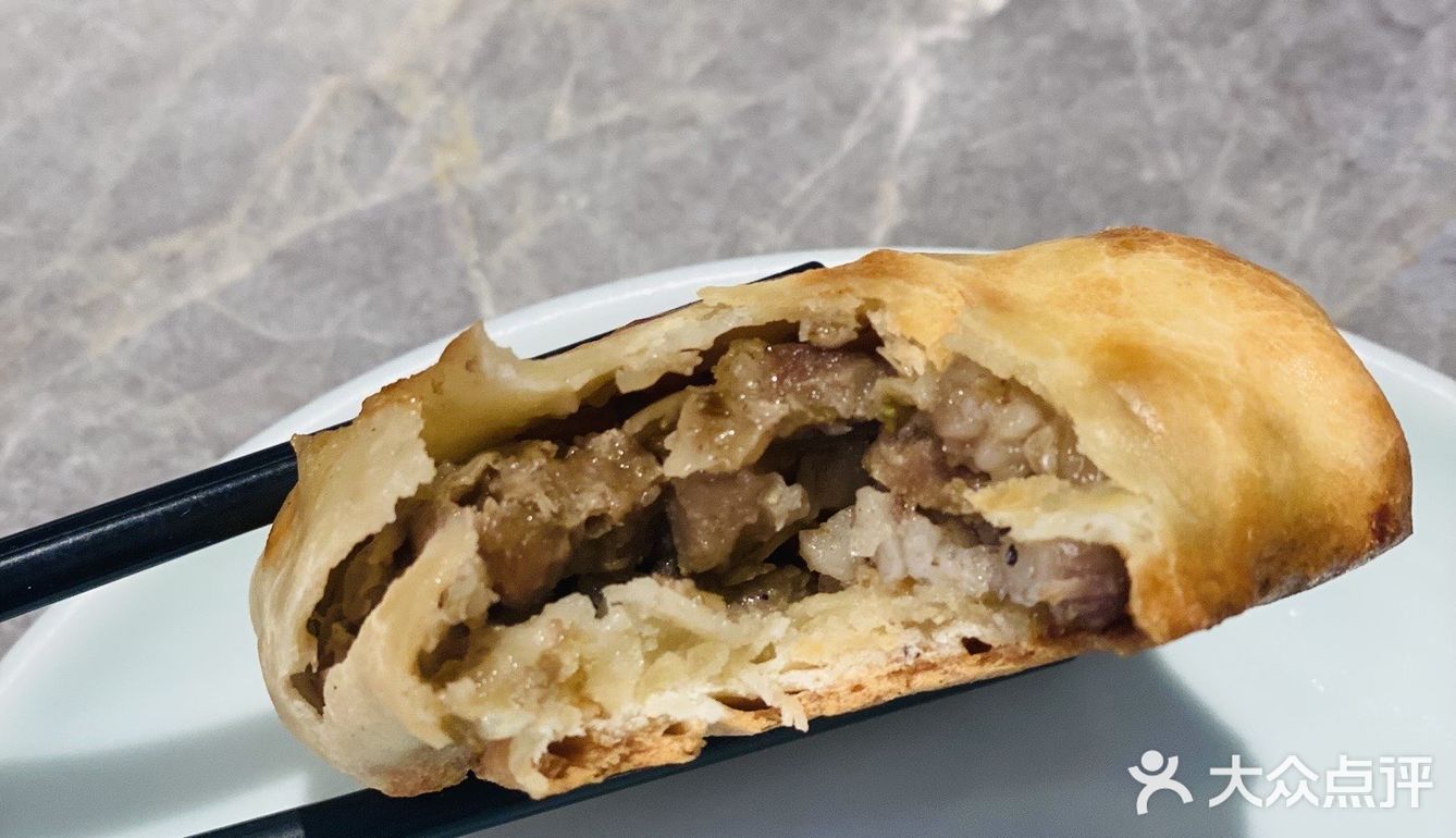 这家1989年在新疆开业的店居然有自己的馕坑?
