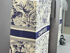 -霸王茶姬(云杉奥莱店)