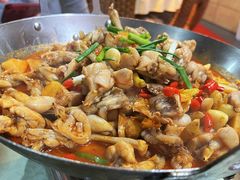 -昱龙大盆牛蛙馆(三兴街总店)