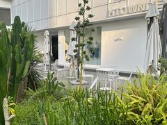 -洪小鹏生活美学馆(领SHOW天地店)