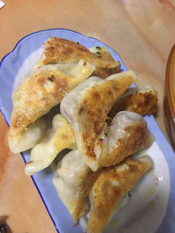 小勇锅烙家常菜-"店内环境好,莱品齐全,味道好,服务员态度.