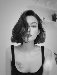 -BULB STUDIO 巴柏明星发型工作室