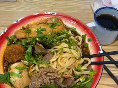 -刘二姐襄阳牛肉面(鸟巢店)