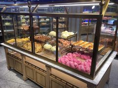 面包甜点陈列柜-美俪家族(江南摩尔店)