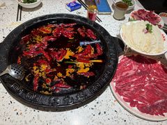 -红九格老火锅(三峡广场店)