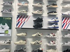 -百年港湾奥特莱斯(香炉礁店)