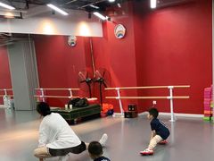 -舞霖精灵国际舞蹈教育中心(华创生活广场店)