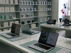 -荣耀授权专卖店(黄浦浙江中路店)