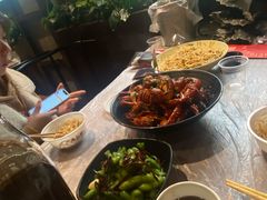 -巴厘龙虾·榜首油焖大虾(音乐学院·沿江酒馆店)