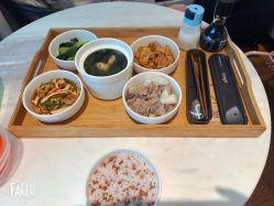 -尚圣月子会所·庄园式月子中心(萧山湘湖店)