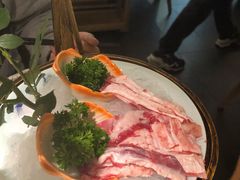 -左庭右院鲜牛肉火锅(浦江欢乐颂店)