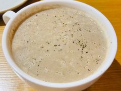 松露蘑菇汤-HELLO 27 意面·沙拉·帕尼尼