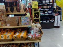 -联华超市(新闸路店)