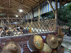 -满記土窑烧鷄波浪山莊