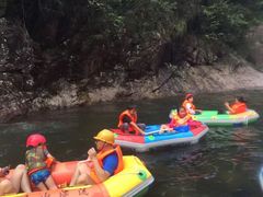 -安吉龙王山峡谷漂流