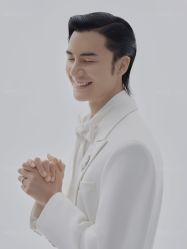 -至臻微拉婚纱摄影