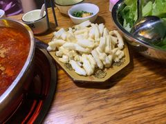 -黄利砖万峰林布依特色酸笋牛肉馆
