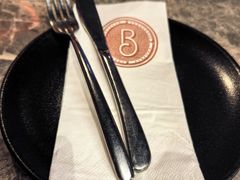 -BOURBON 玻本美式餐厅酒吧(虹桥新天地店)