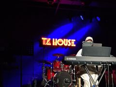 -TZ House音乐现场(茅台店)