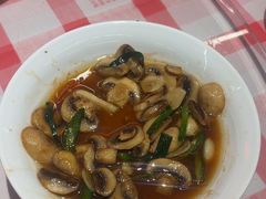 -洪霞餐馆·川菜·鲜货现炒(两江春城店)