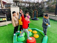 -MuaKids Garden