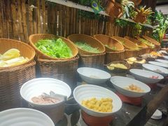 -金马门国际美食百汇(珞喻路店)