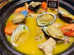 鲍鱼文昌鸡煲-琼大师东方烤乳猪(亚特兰蒂斯店)