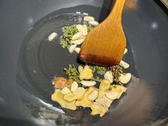 -老船舫·现做活鲜鱼馆(东郊记忆店)