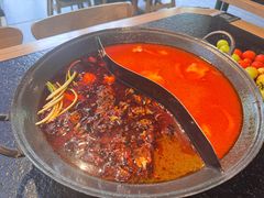 -鹿鸣山草本茶香火锅(园西路店)