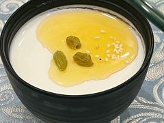 手工自制酸奶-巴扎美食·新疆菜·西域歌舞表演餐厅(新疆大厦店)