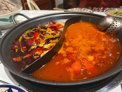 -旧街市鲜货老火锅(大光路店)