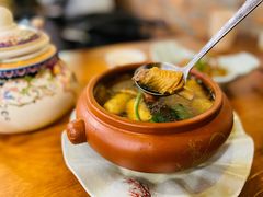 野生菌汽锅鸡-小厨子私房菜·云南美食店