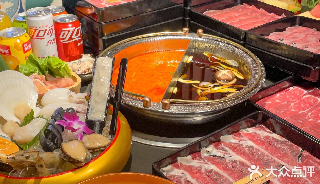 约会就来吃牛牛和牛寿喜锅，超满足✅