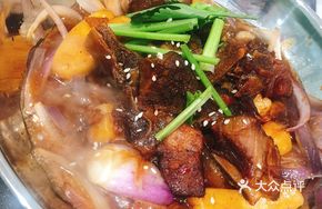 Stewed Pork Ribs and Rice Cake Dry Pot