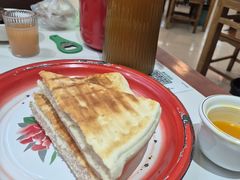 -鲁南仔·滕州炒鸡(经三路店)