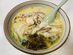 招牌黄鱼面-明呈黄鱼面馆(斜土路店)