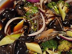 -八府香鸭·啫啫煲(华山路店)