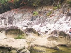 -燕子河大峡谷天坑仙境