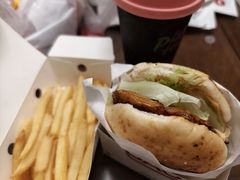 -必胜客(堤口路店)