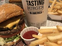 -The Habit Burger Grill 哈比特汉堡(爱琴海店)
