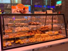 -巴黎贝甜(大宁国际商业广场店)