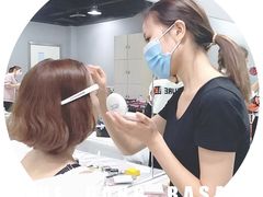 -粤港芭莎美容美发化妆学校
