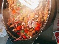 -蛙小侠·沸腾砂锅(西关新天地店)