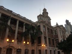 -香港大学