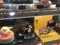 -DQ·蛋糕·冰淇淋(大宁国际商业广场店)